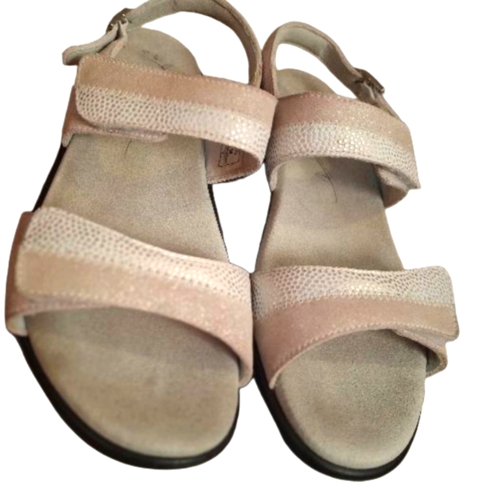 💎 SAS Nadu Heel Strap Sandal - Golden - Women's Size 8.5 Medium 💎